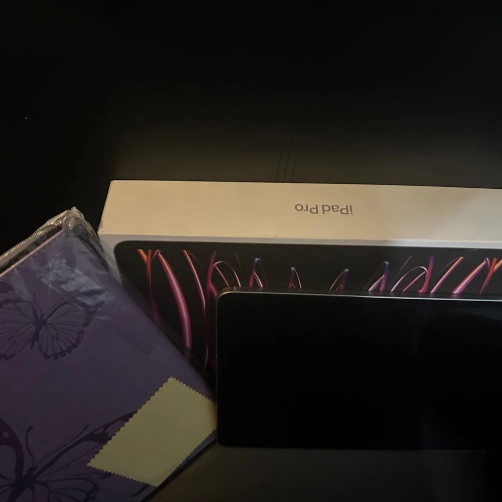 12.9 in m2 iPad Pro 246gb
